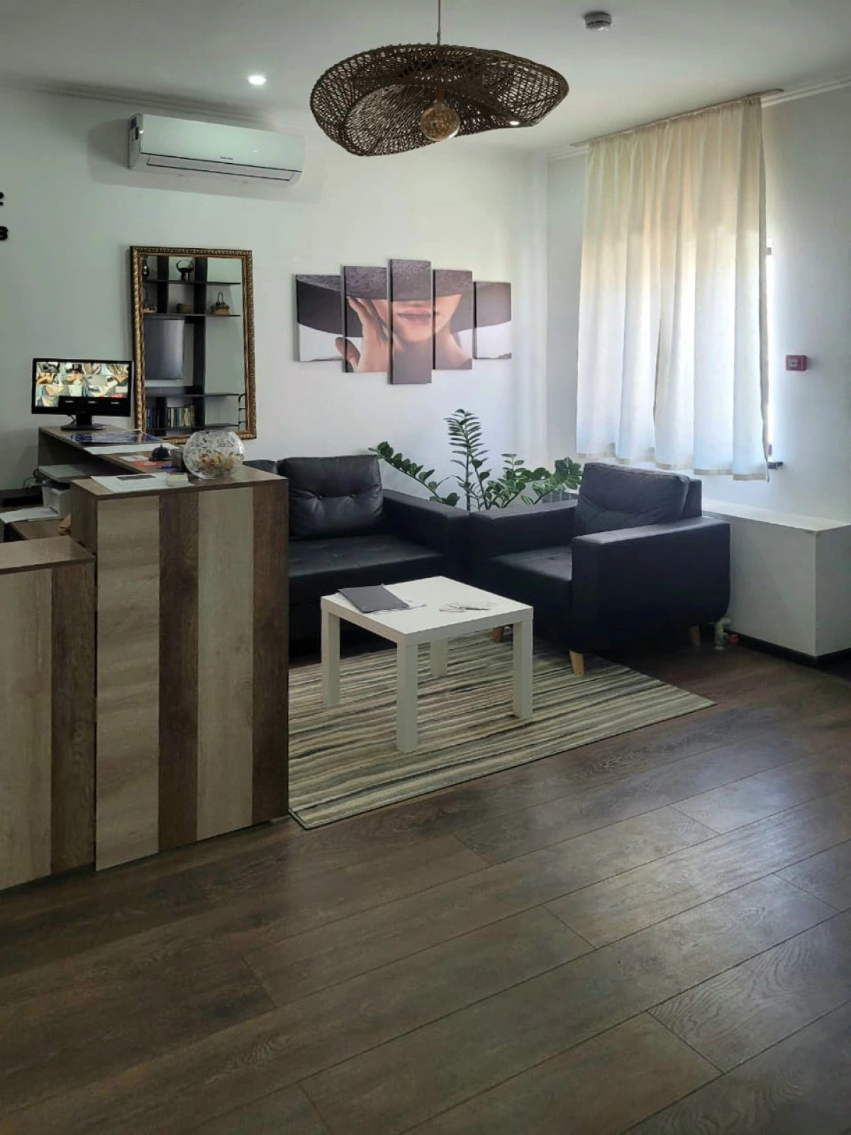 Отель Elite Capsule Hotel