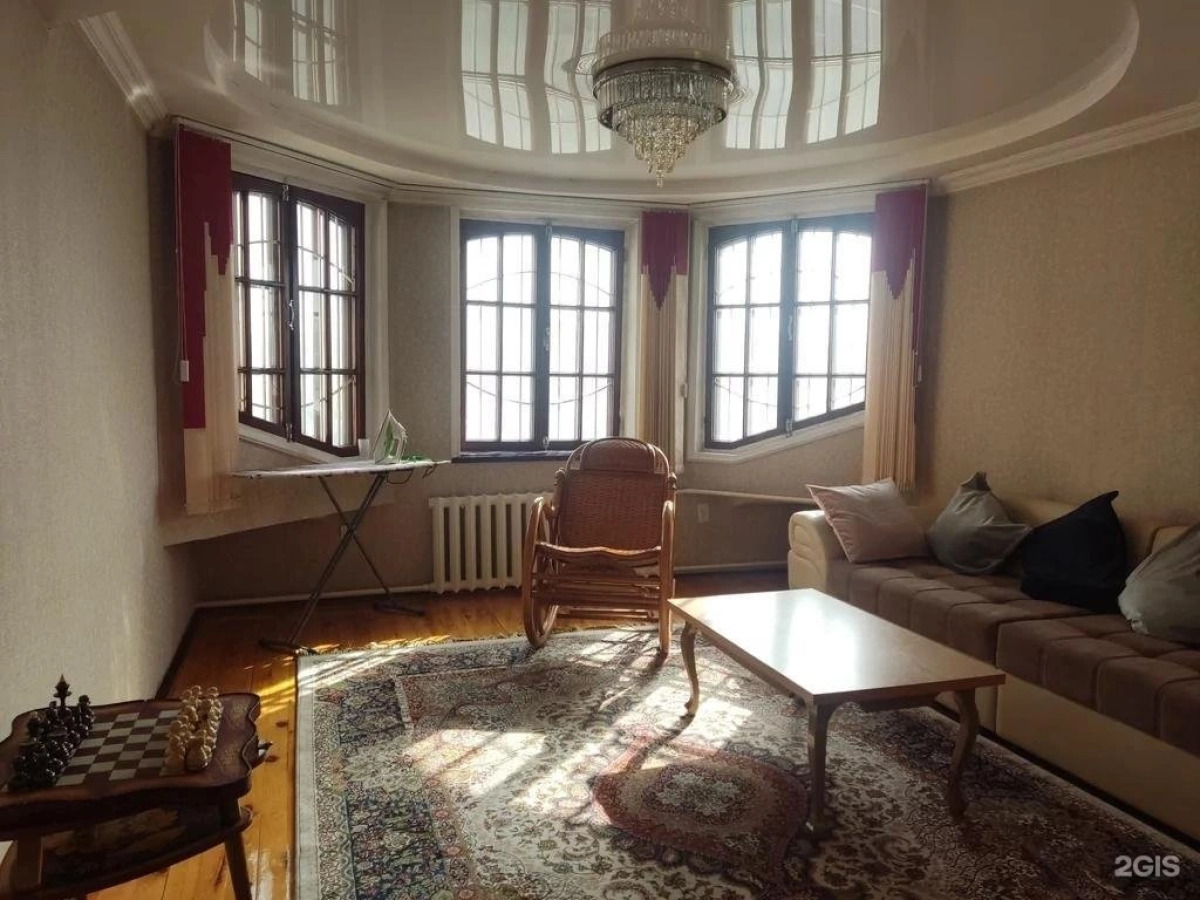 Хостел Uyut house Osh