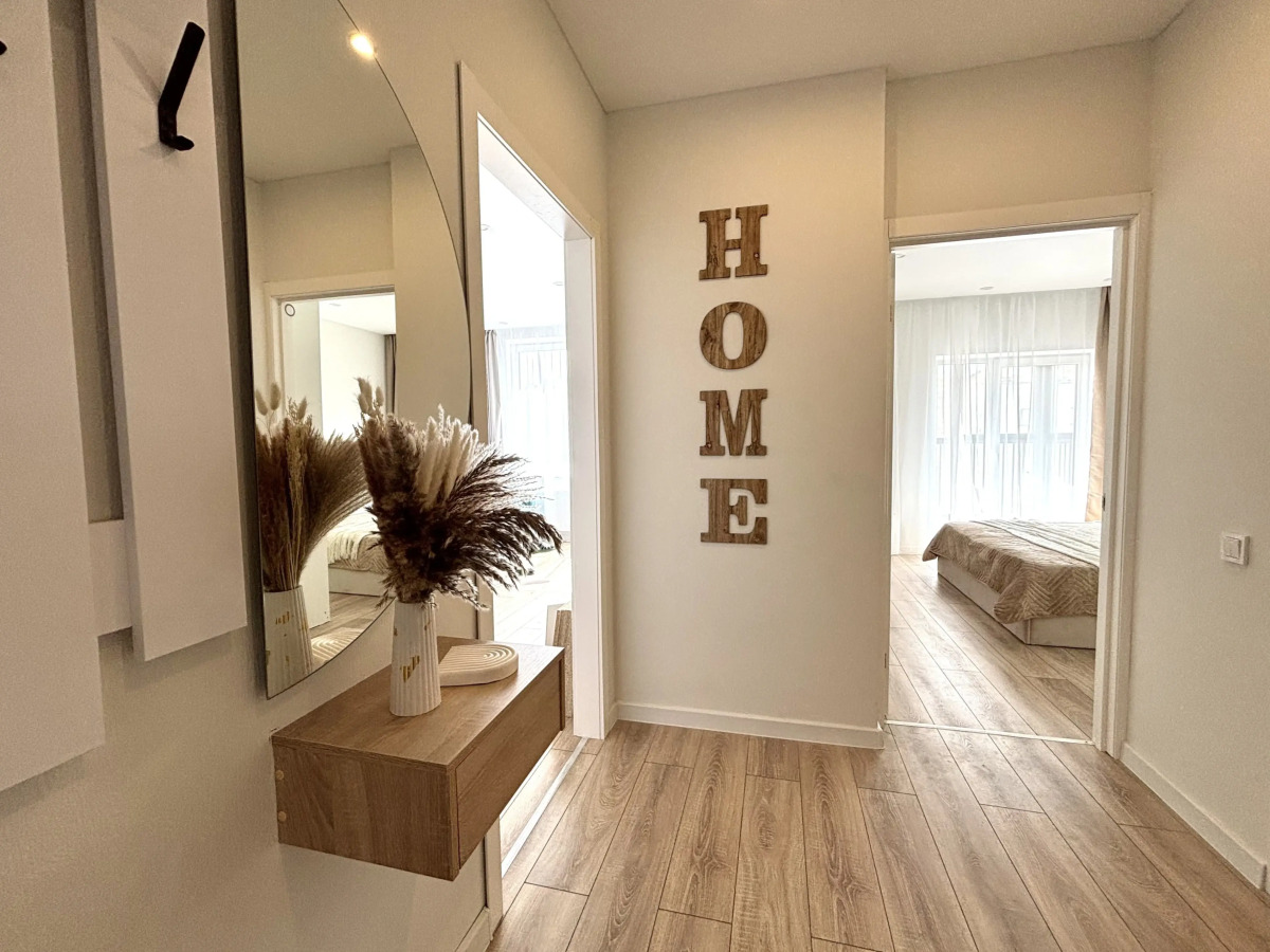 Квартира BestHome Евродвушка стильная светлая в центре города