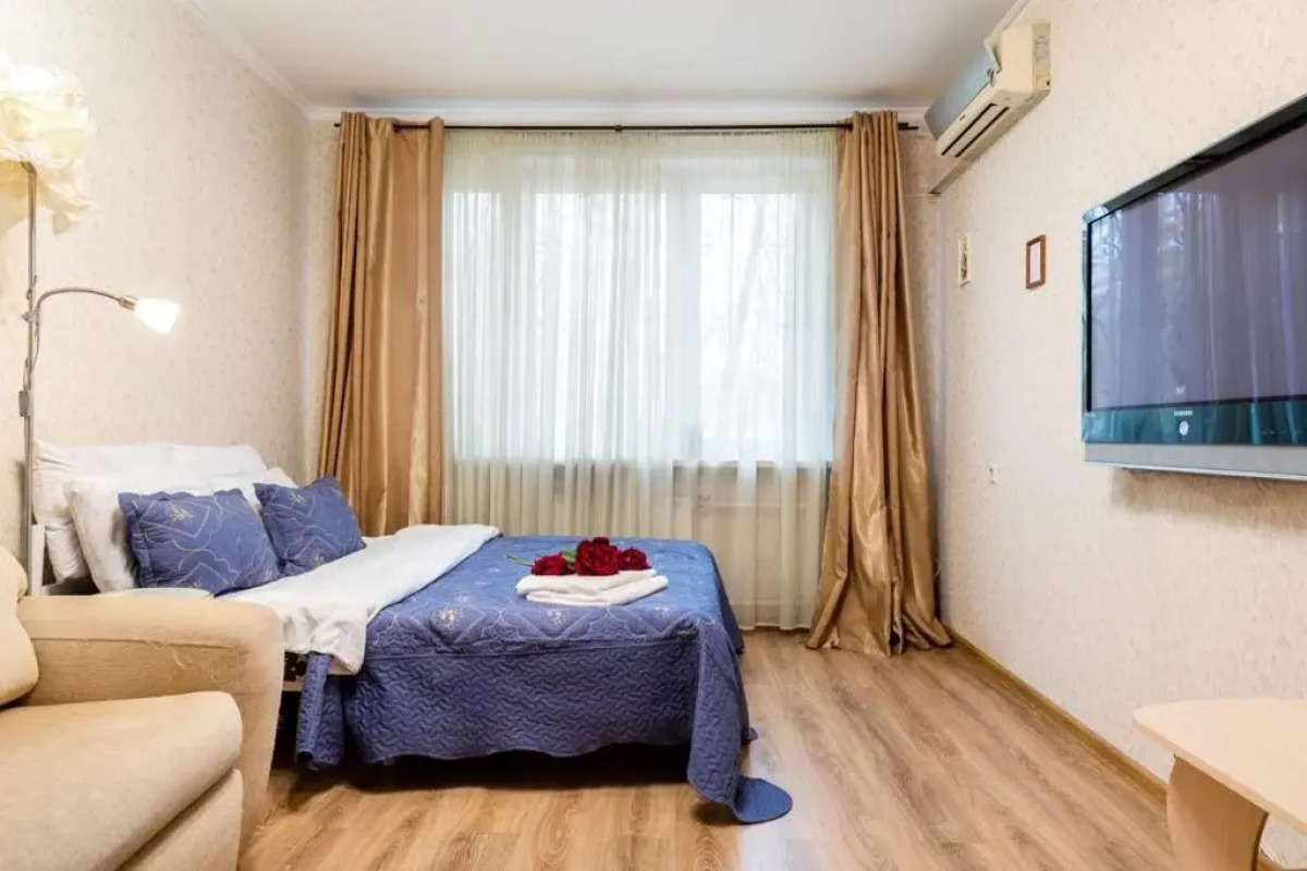 Однокомнатная квартира Natali apart около Коламбуса на метро Пражская