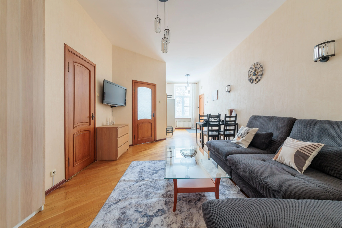 Апартаменты у Казанского Собора DereMRents ДереМРентс