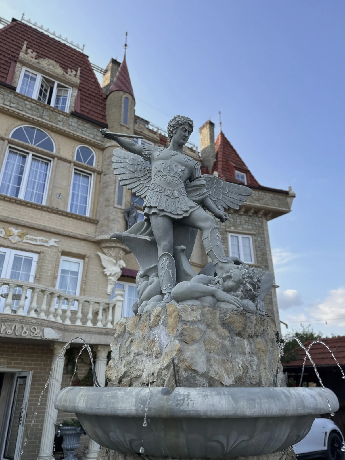 Отель Крылья