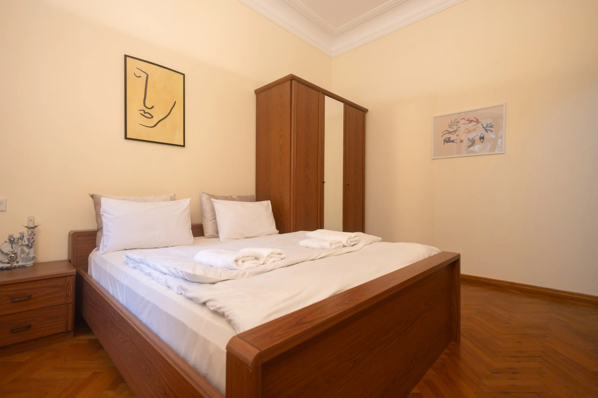 Апартаменты Односпальные с Гостиной Комнатой на Торговой (K1)