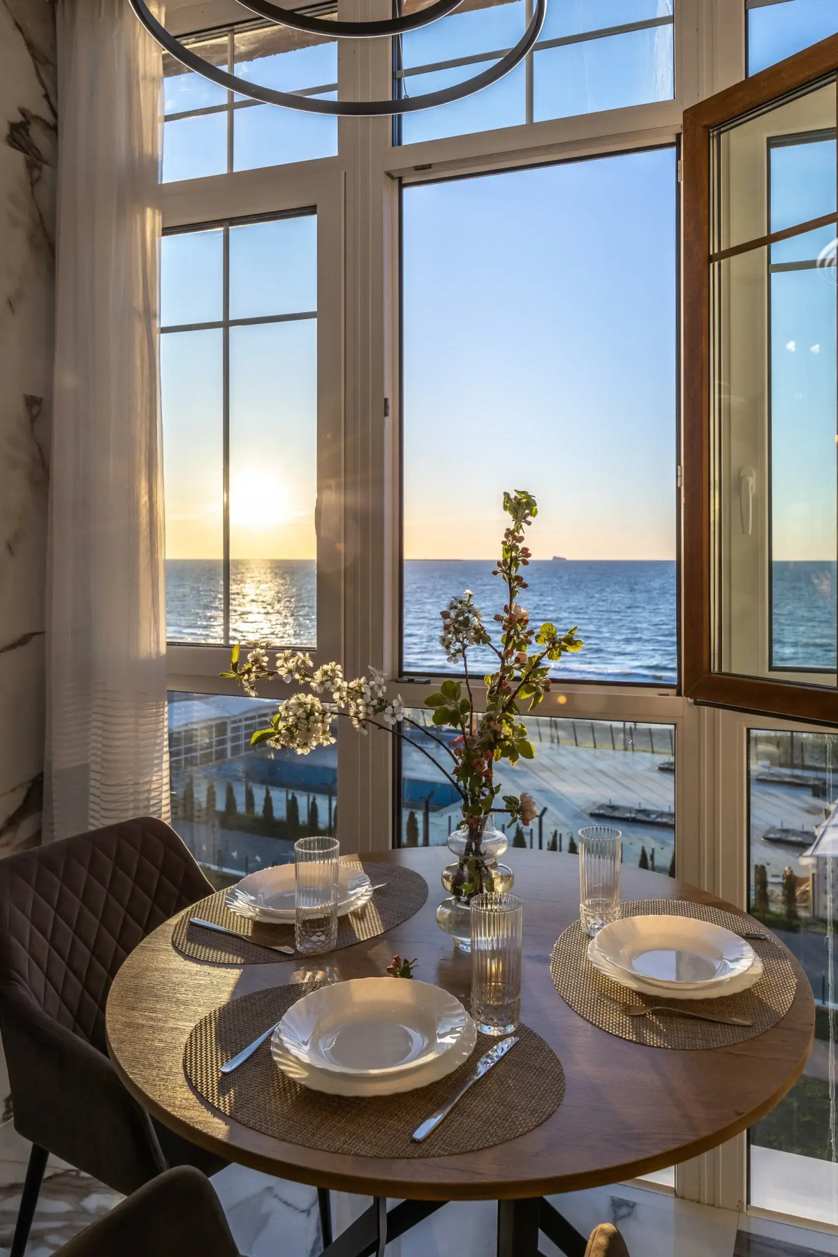 2 - к Апартаменты с прямым видом на море | 1 линия