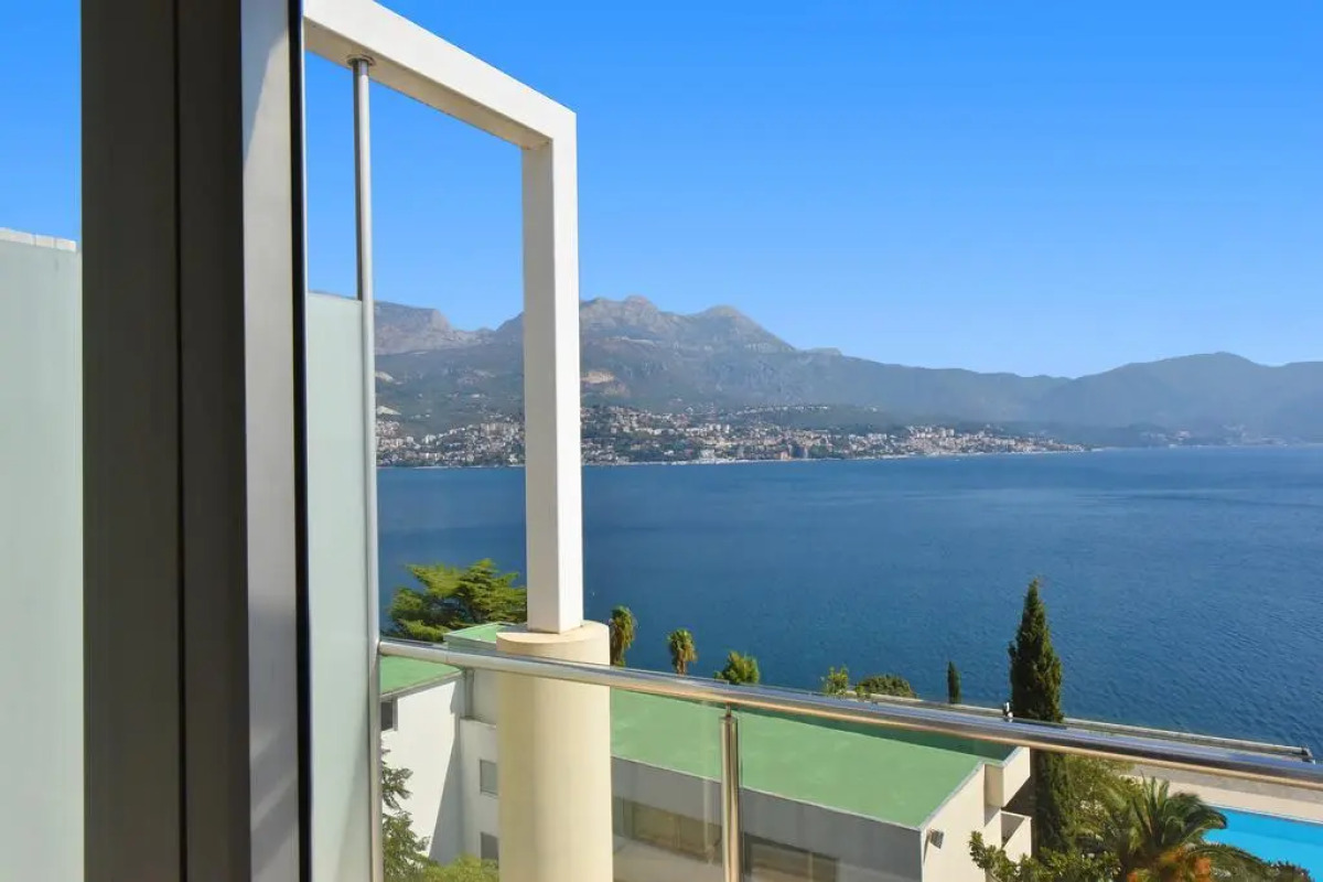 Отель Iberostar Herceg Novi