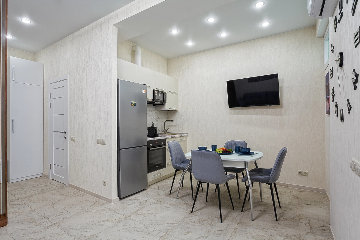 Апартаменты Зазеркалье Приморский Парк Ялта