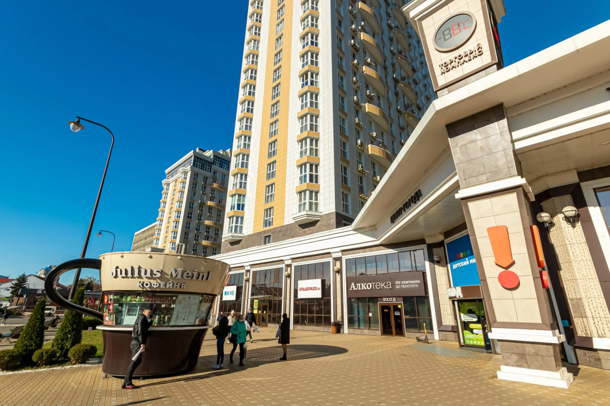 Квартира вместительная в самом центре города с парковкой