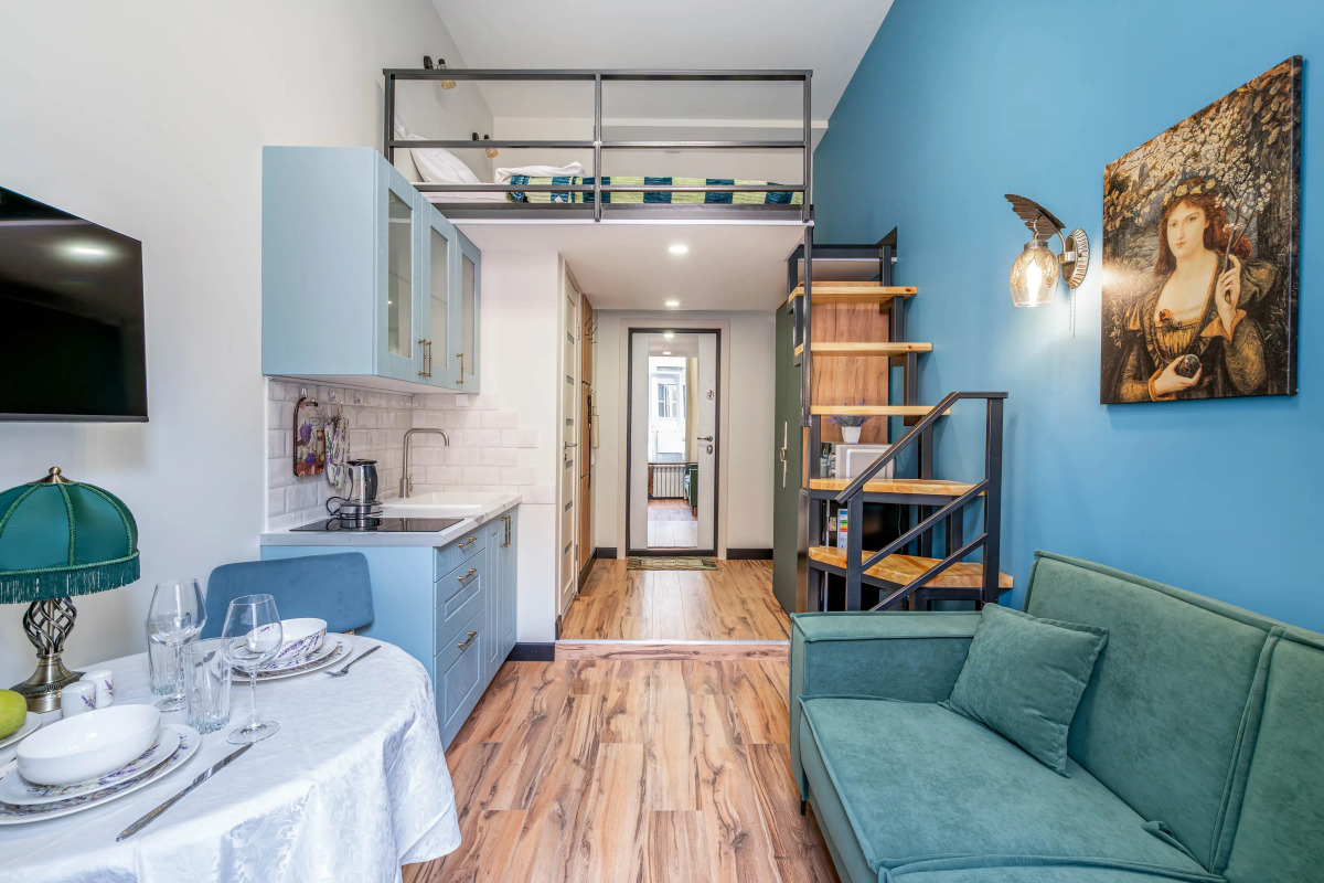 Квартира Уютная студия с дизайнерским ремонтом