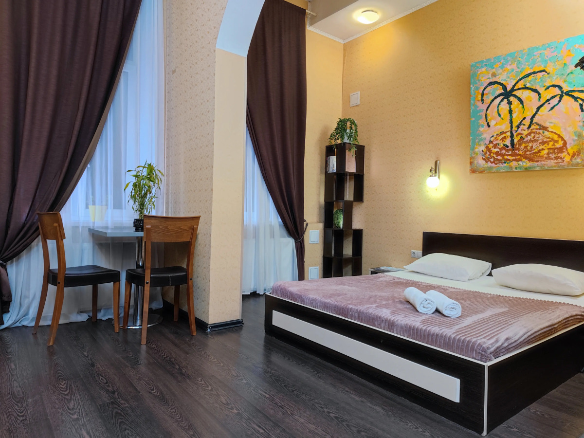 Апартаменты Невский 102 (1)