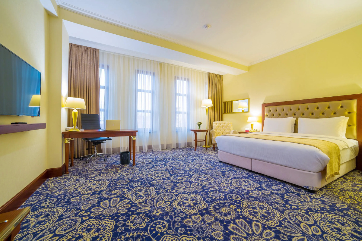 Отель Ramada by Wyndham Almaty