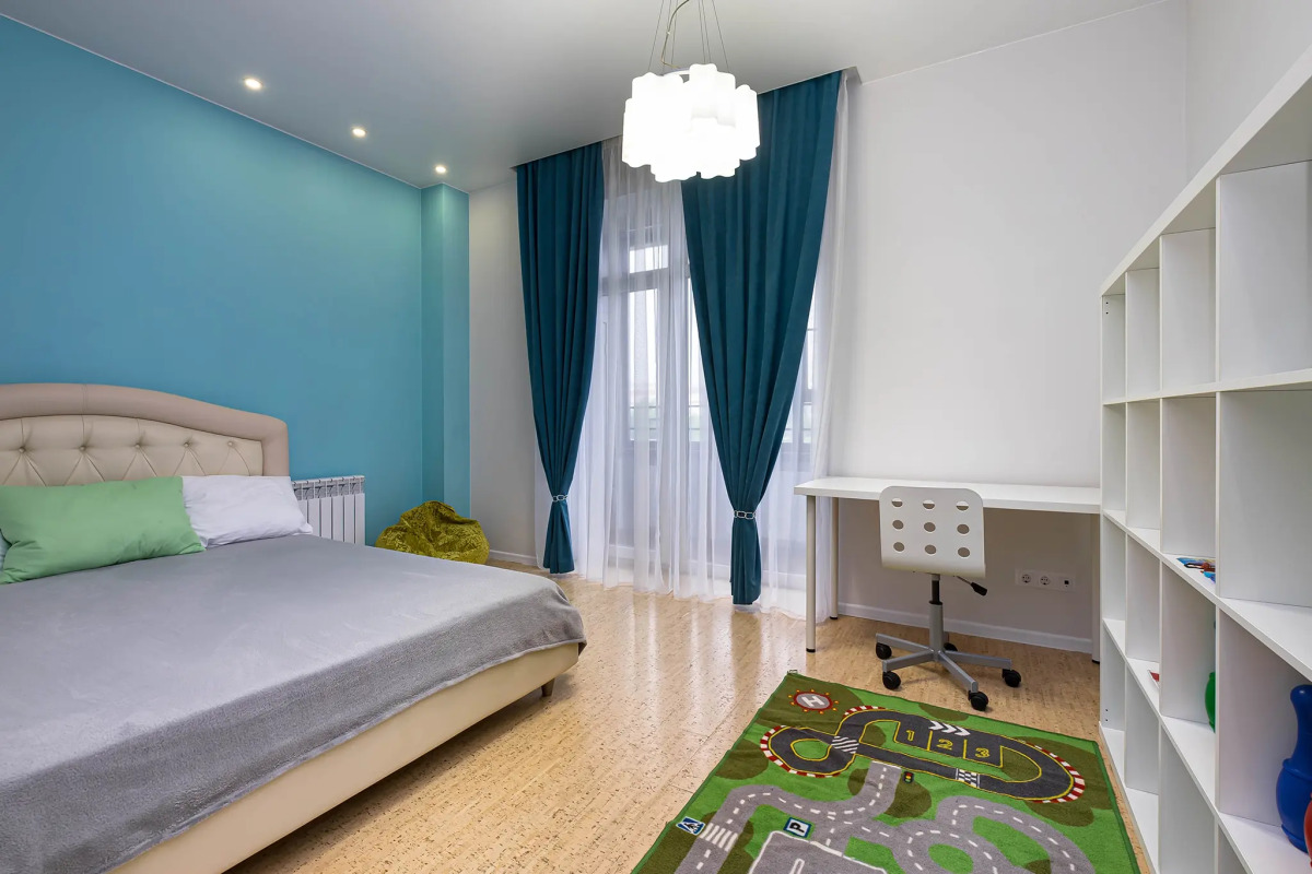 Квартира Семейная Трёхкомнатная с видом на Обь