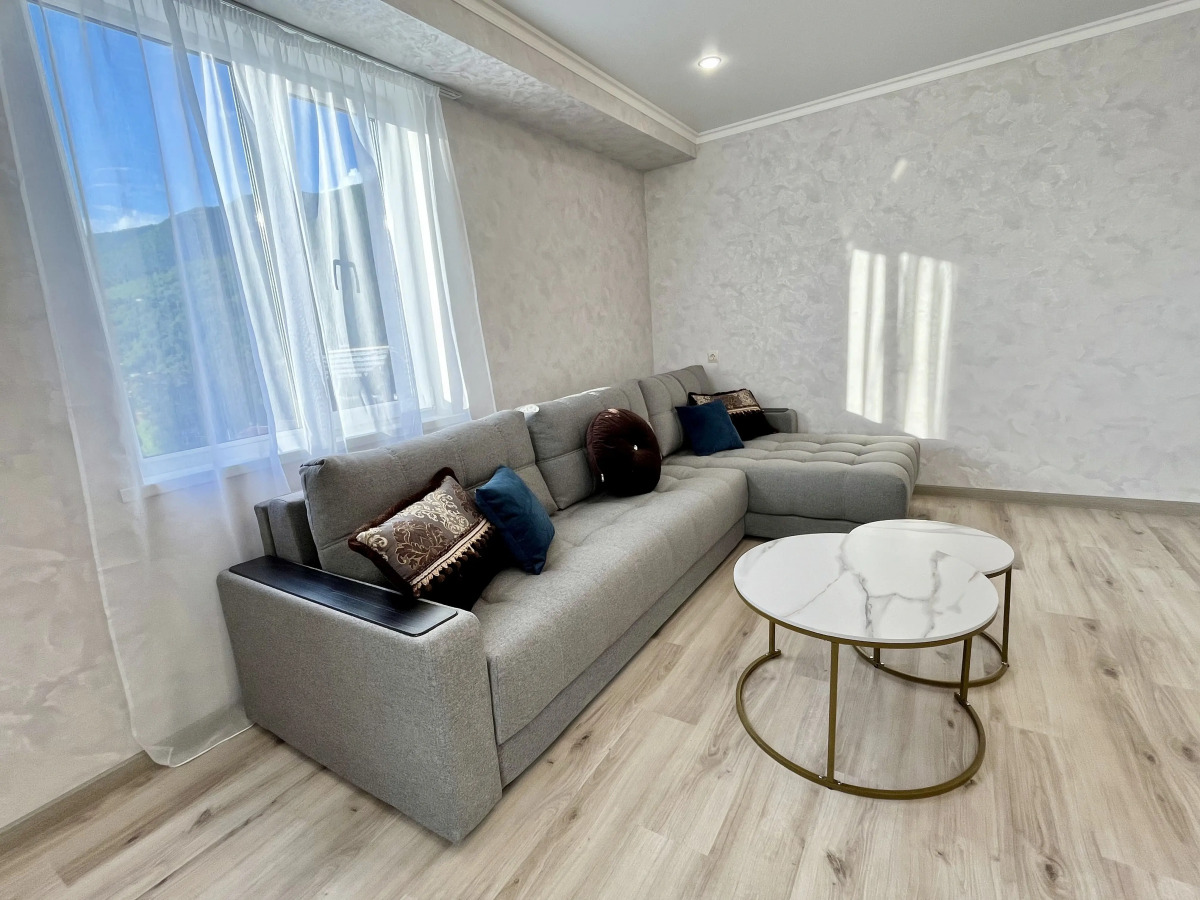 Квартира Апартаменты в Центре Гагры с Видом на Море и Горы