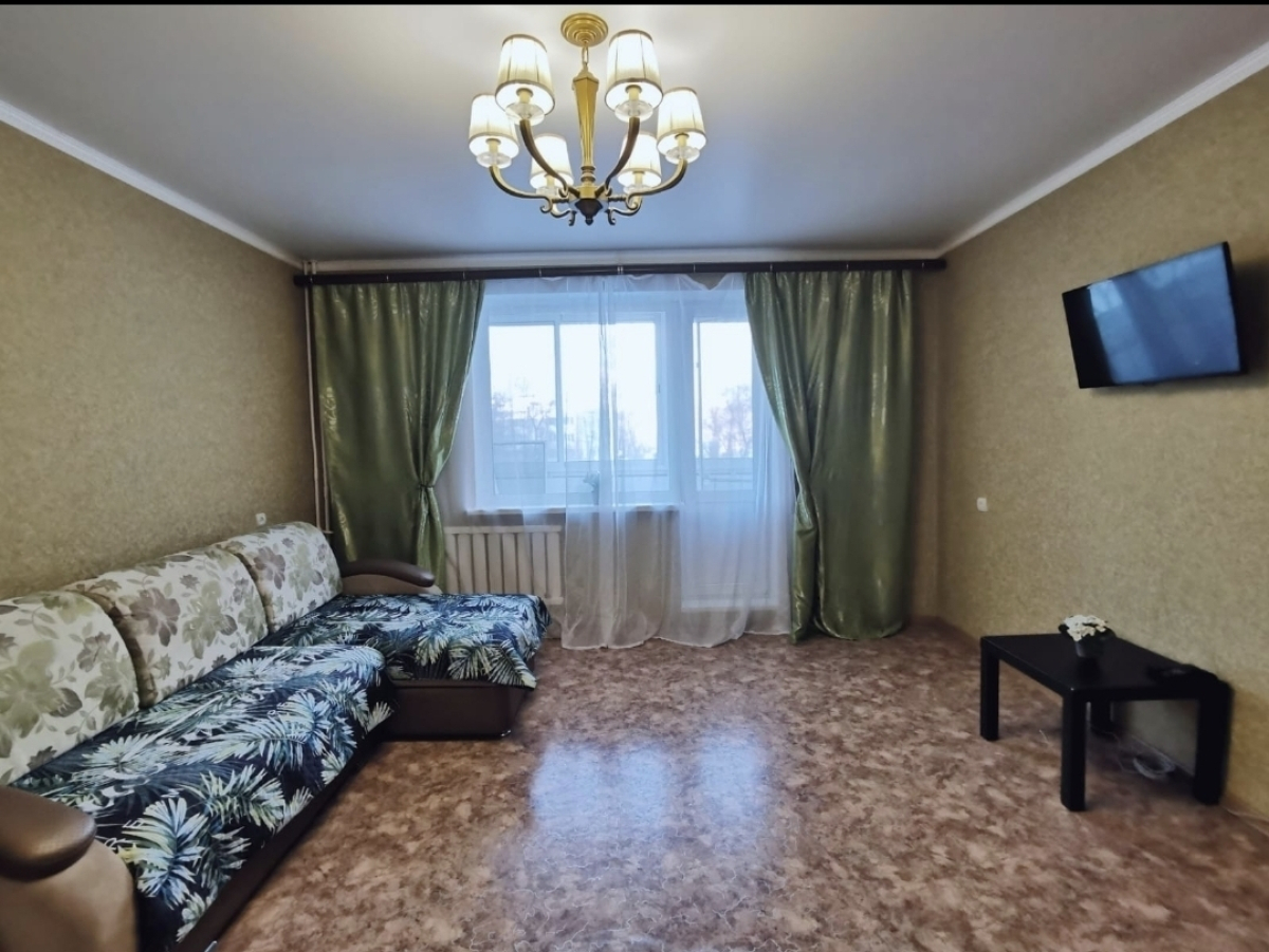 Квартира на Октябрьском 6/2