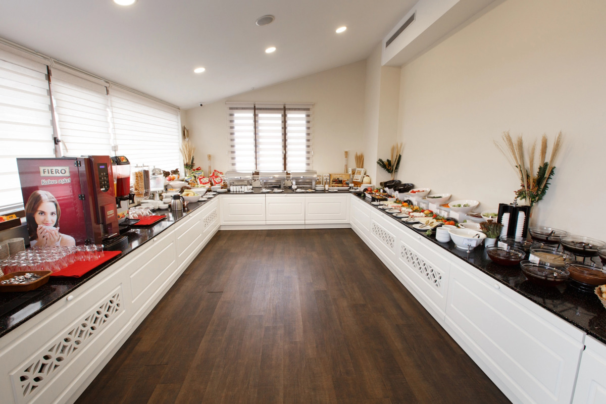 Курортный отель Sera Lake Resort