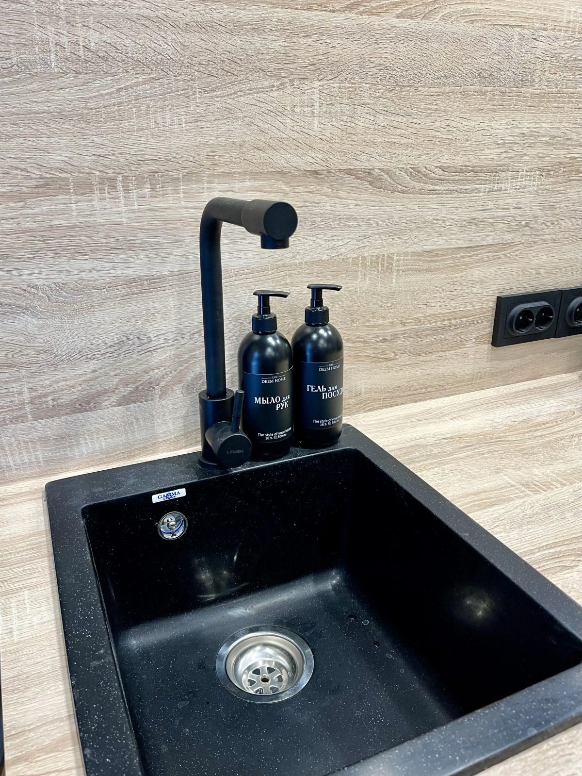 Гостевой Дом Дом для 4-х с Видом на Озеро