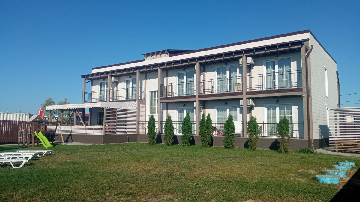 Отель Белый Лотос