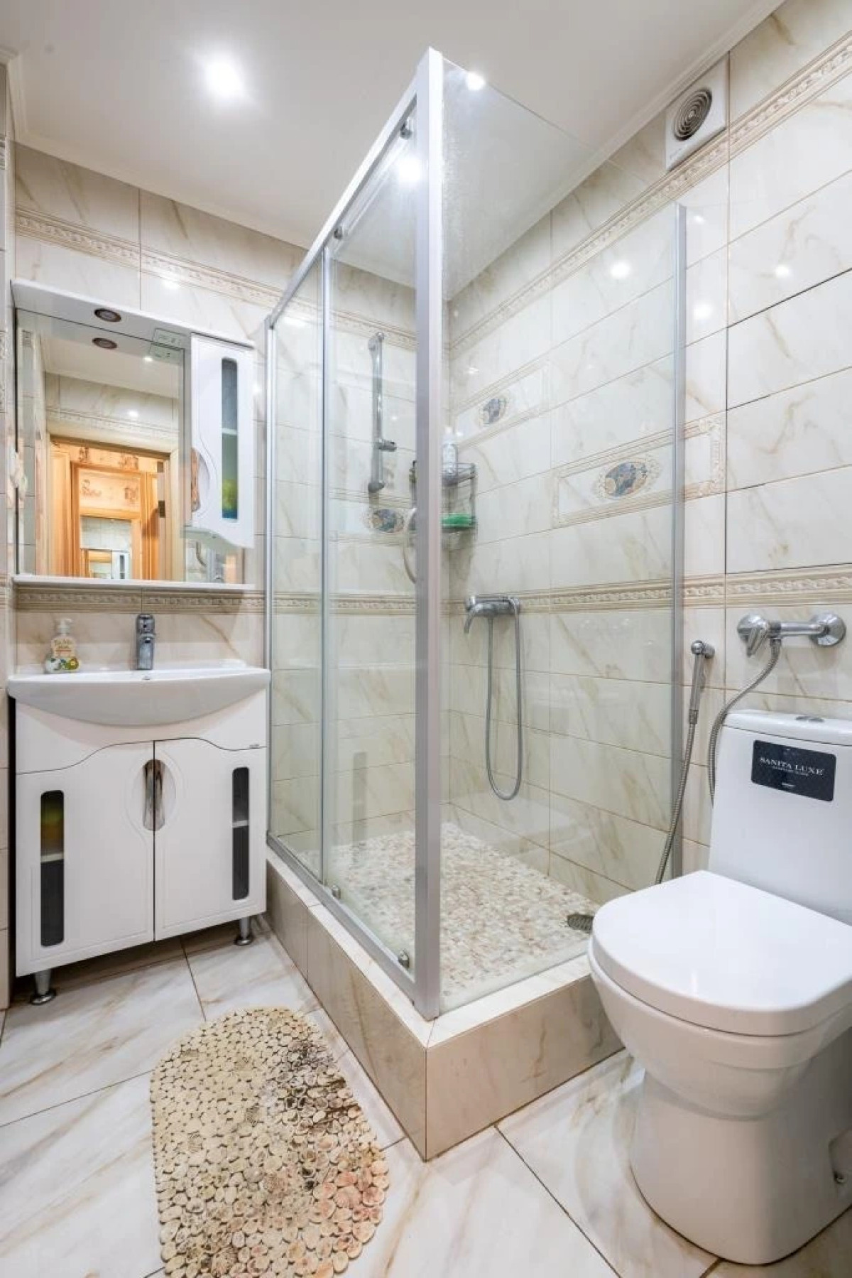 Апартаменты  8-я Парковая  25