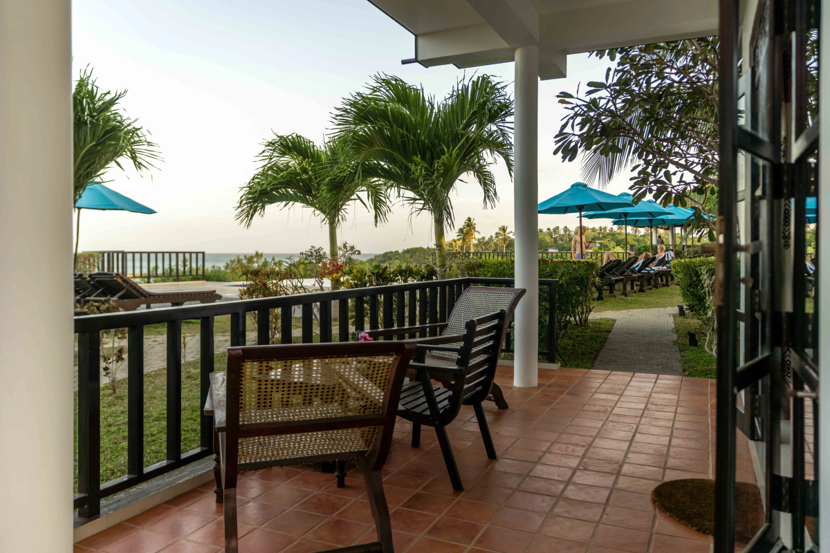 Курортный отель Ananthaya Beach