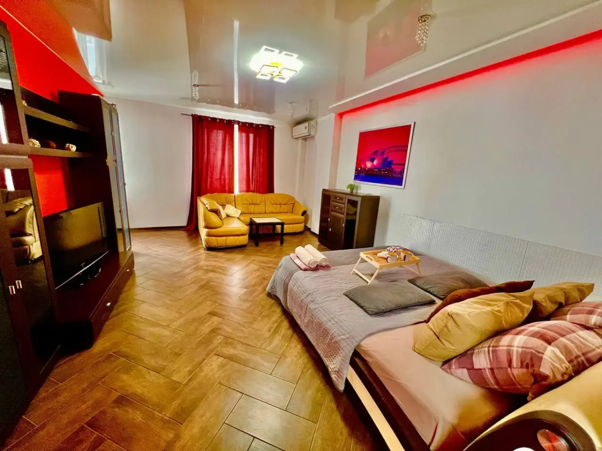 Апартаменты Центр восток отличная на Одесская 44к1