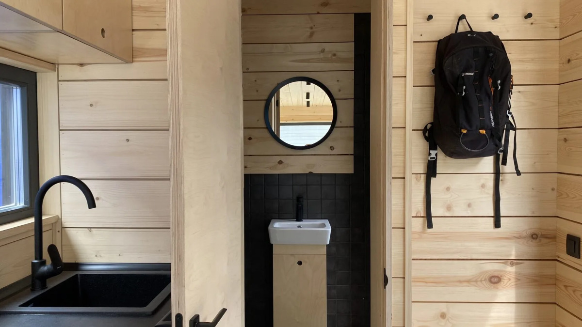 Дом Мини с панорамными окнами