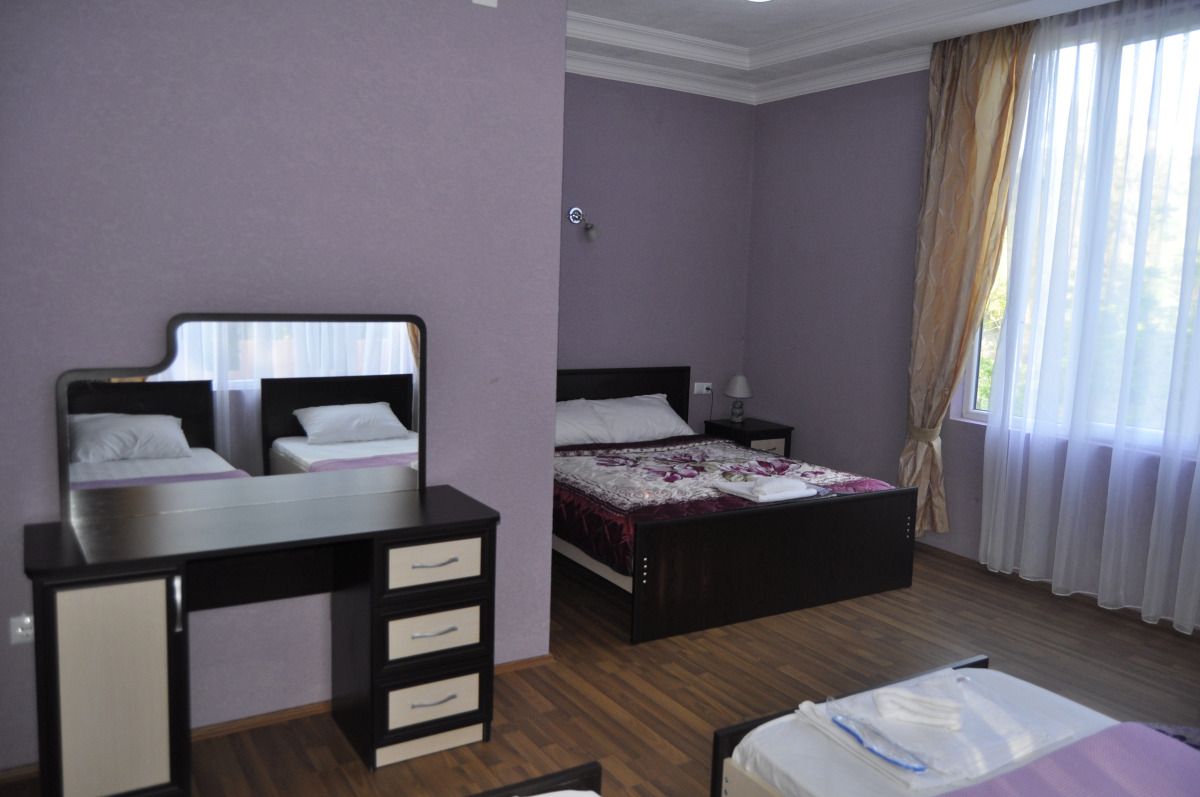 Отель Nine Brothers