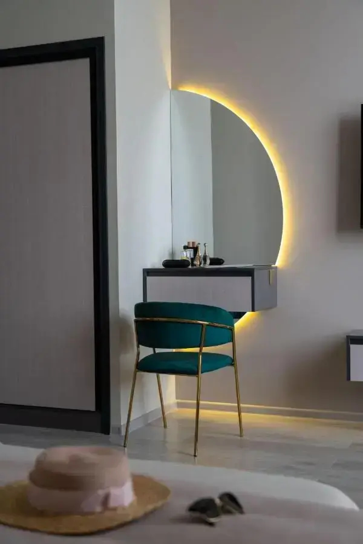 Отель Kiropol Airport Hotel