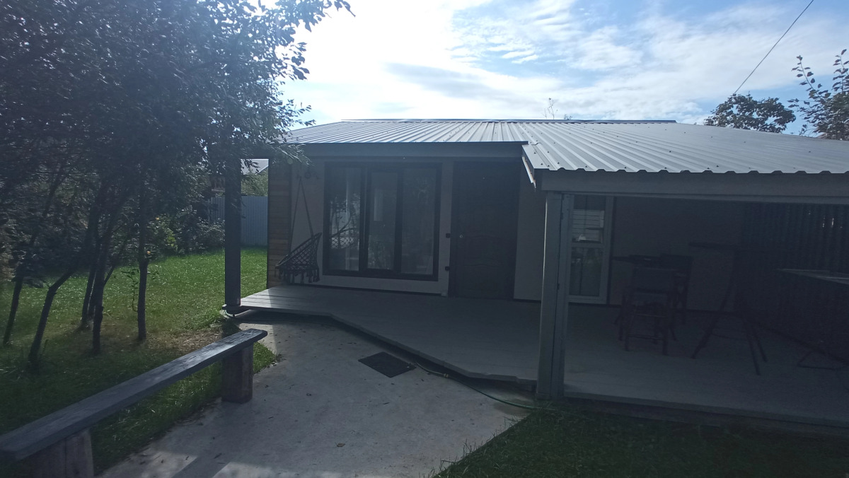 Частный ДОМ У ВОДЫ С БАНЬКОЙ