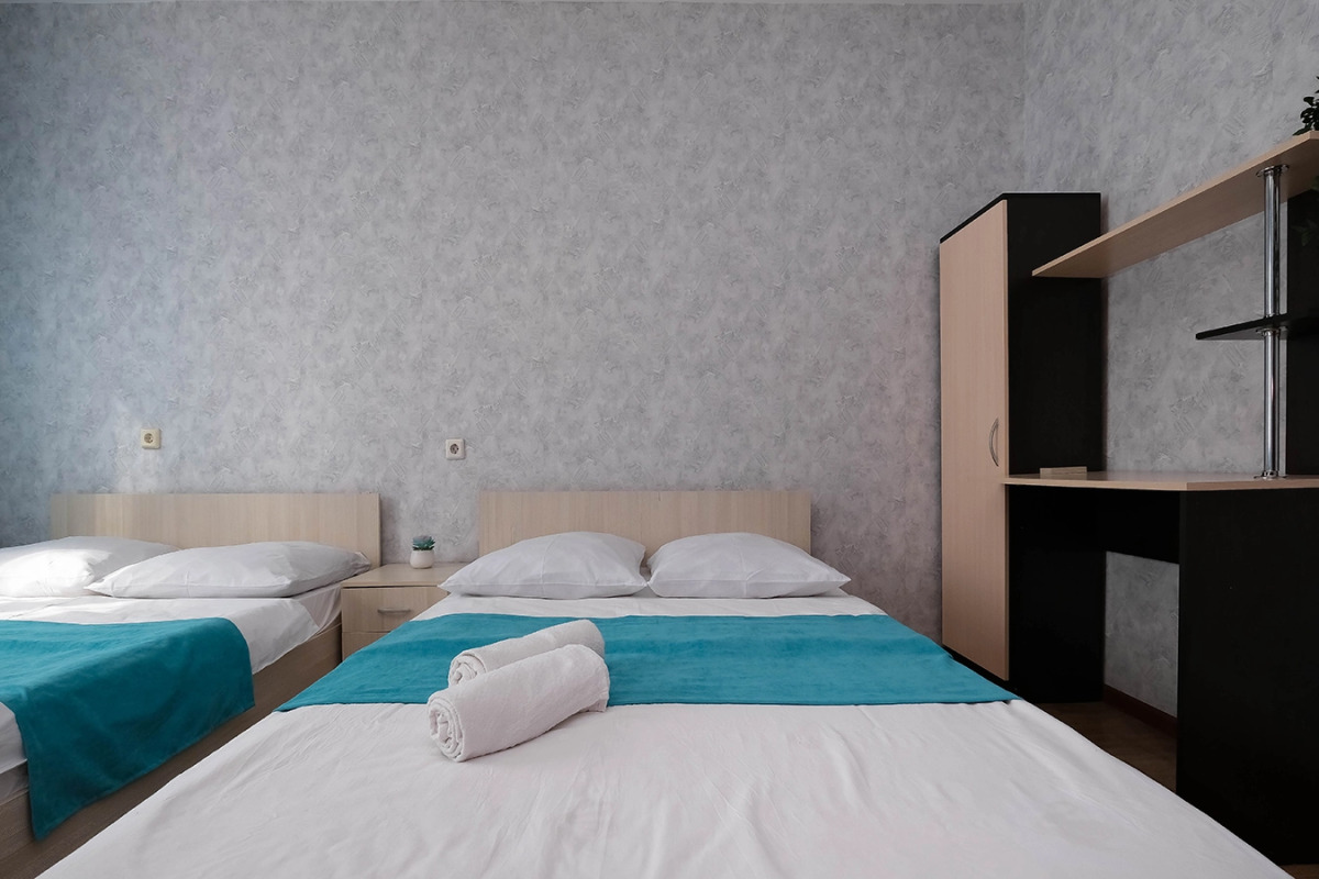 Квартира рядом с Мнтк им. Федорова и Ск Заря