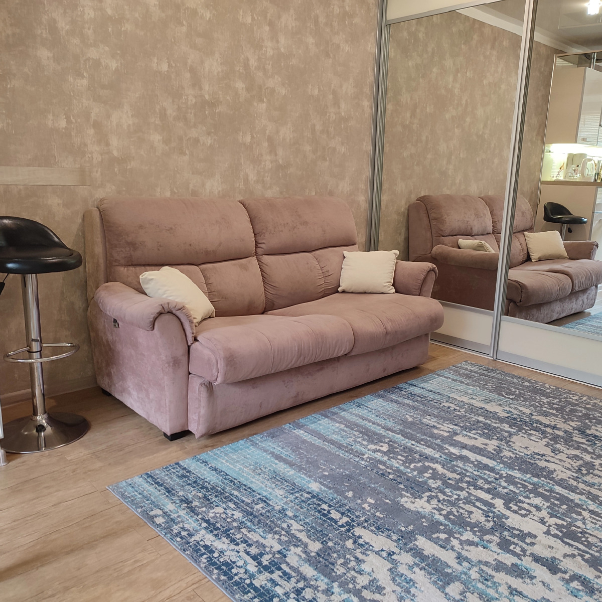 Квартира Зеркальная студия