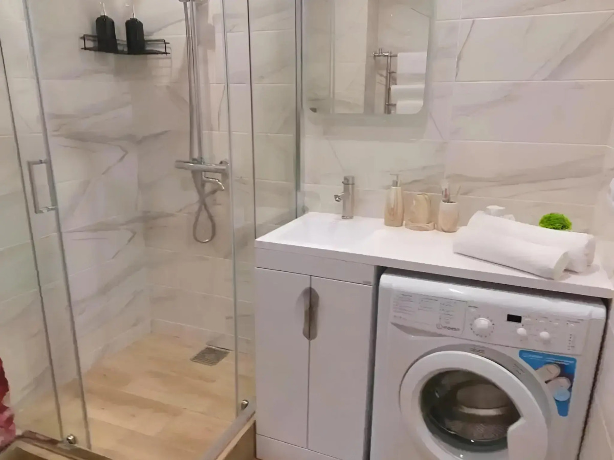 Апартаменты Войсковая 4/12