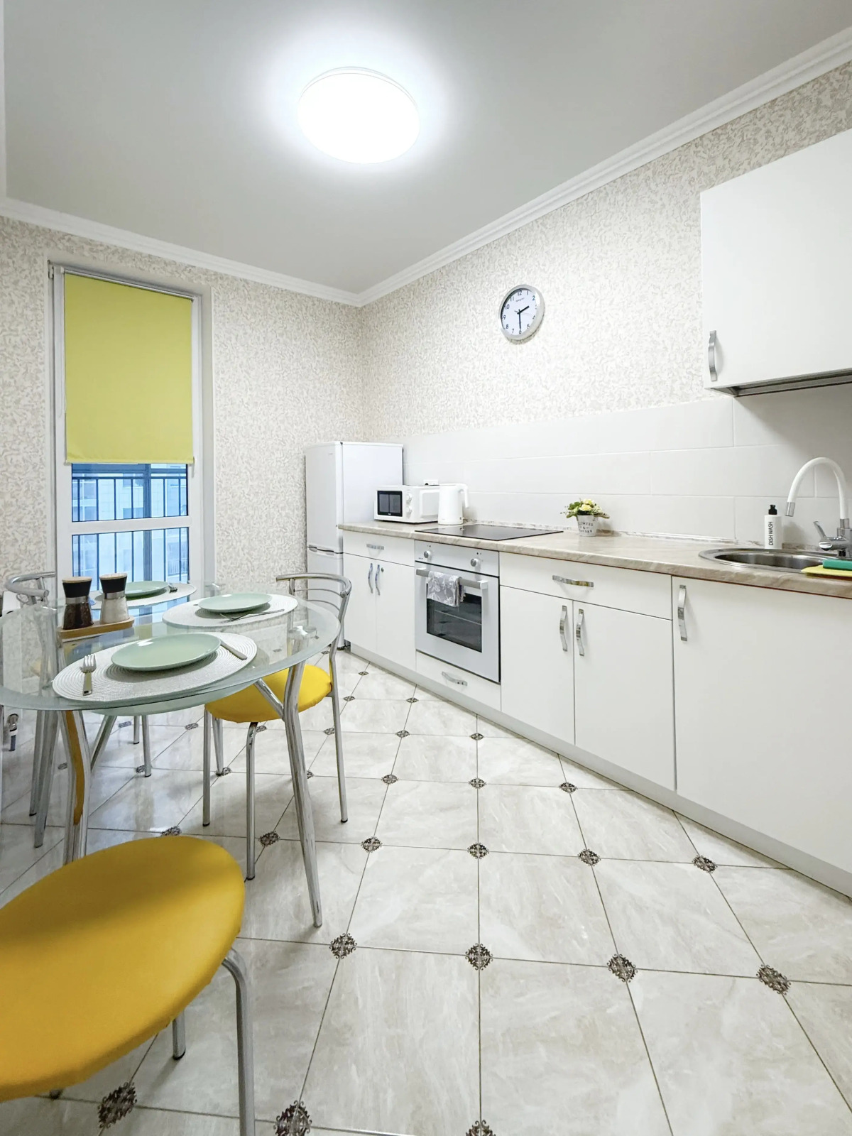 Квартира у Кремля и Чаши