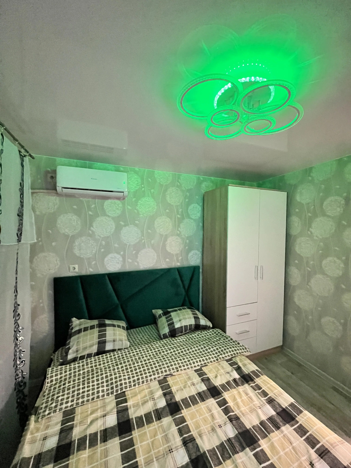 Апартаменты 2 комнатные апартаменты рядом с озером