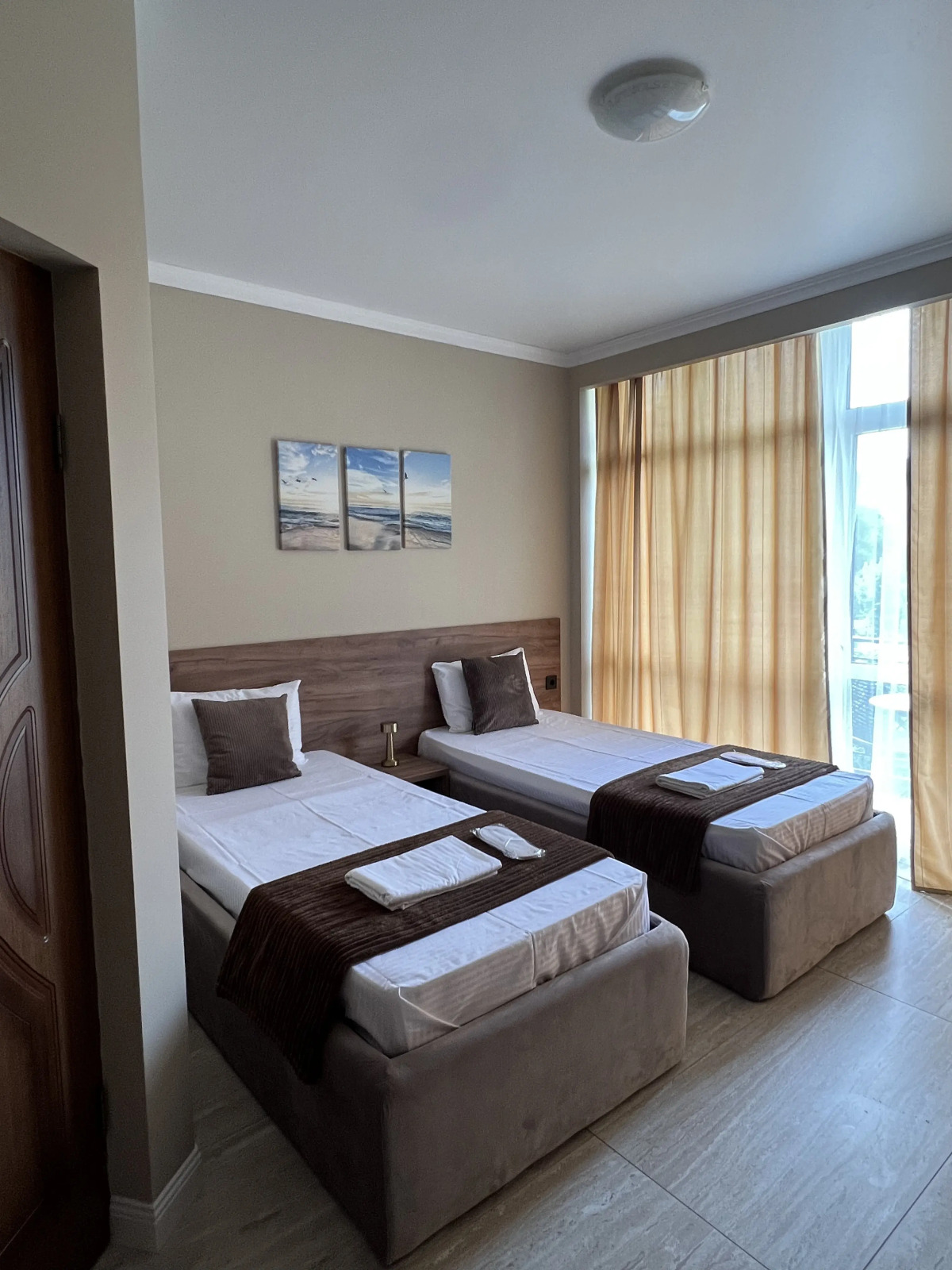 Golden Gagra (Голден Гагра)