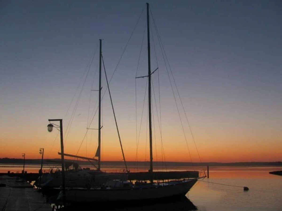 Отель Фаворит