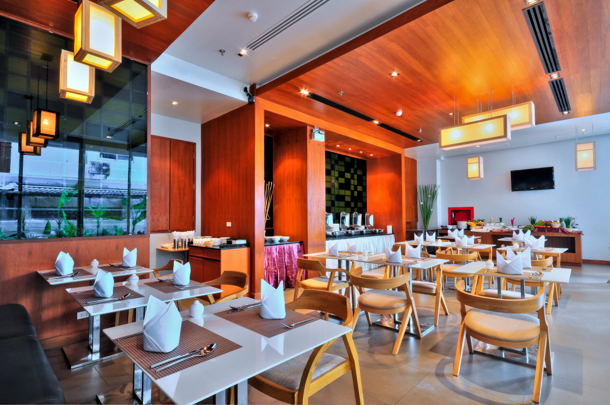 Отель The Ashlee Heights Patong Hotel & Suites