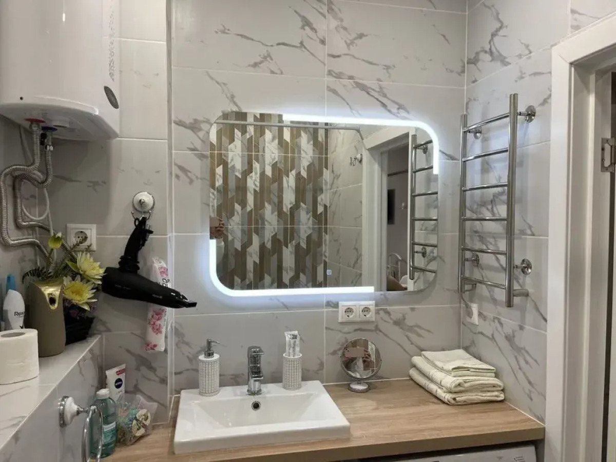 Апартаменты Бархат с балконом в центре города