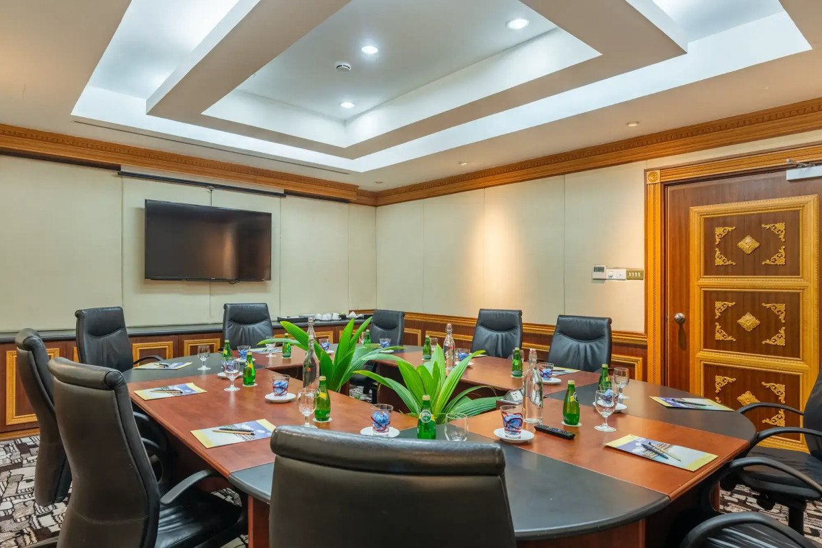 Отель Hulhule Island