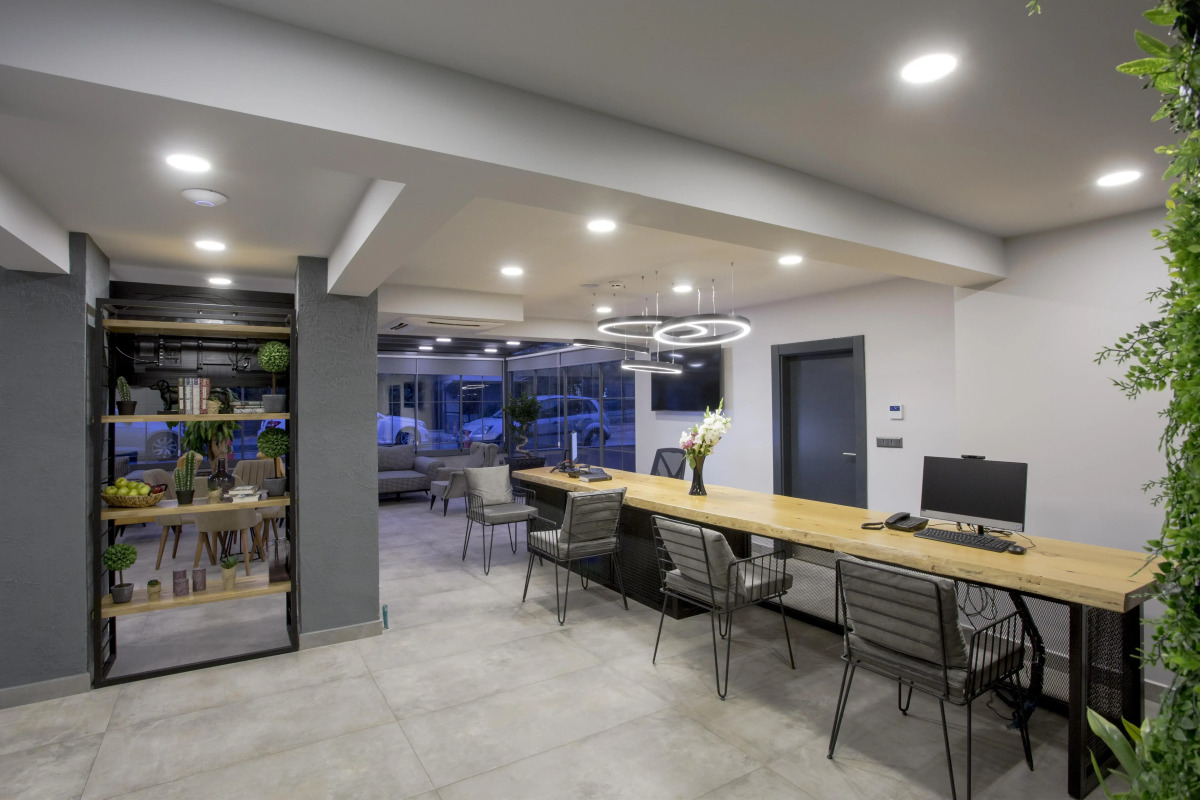 Отель Falcon 1511