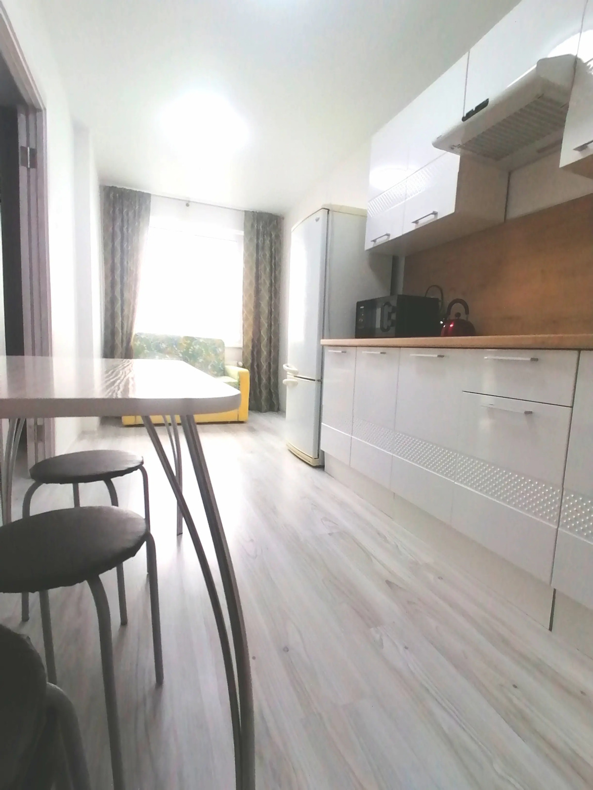 Квартира 2хкомнатная на 18этаже нового ж/к Йога