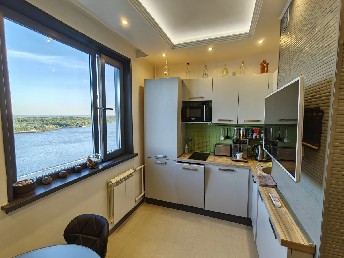 Квартира на Набережной с Видом на Юганский Заповедник