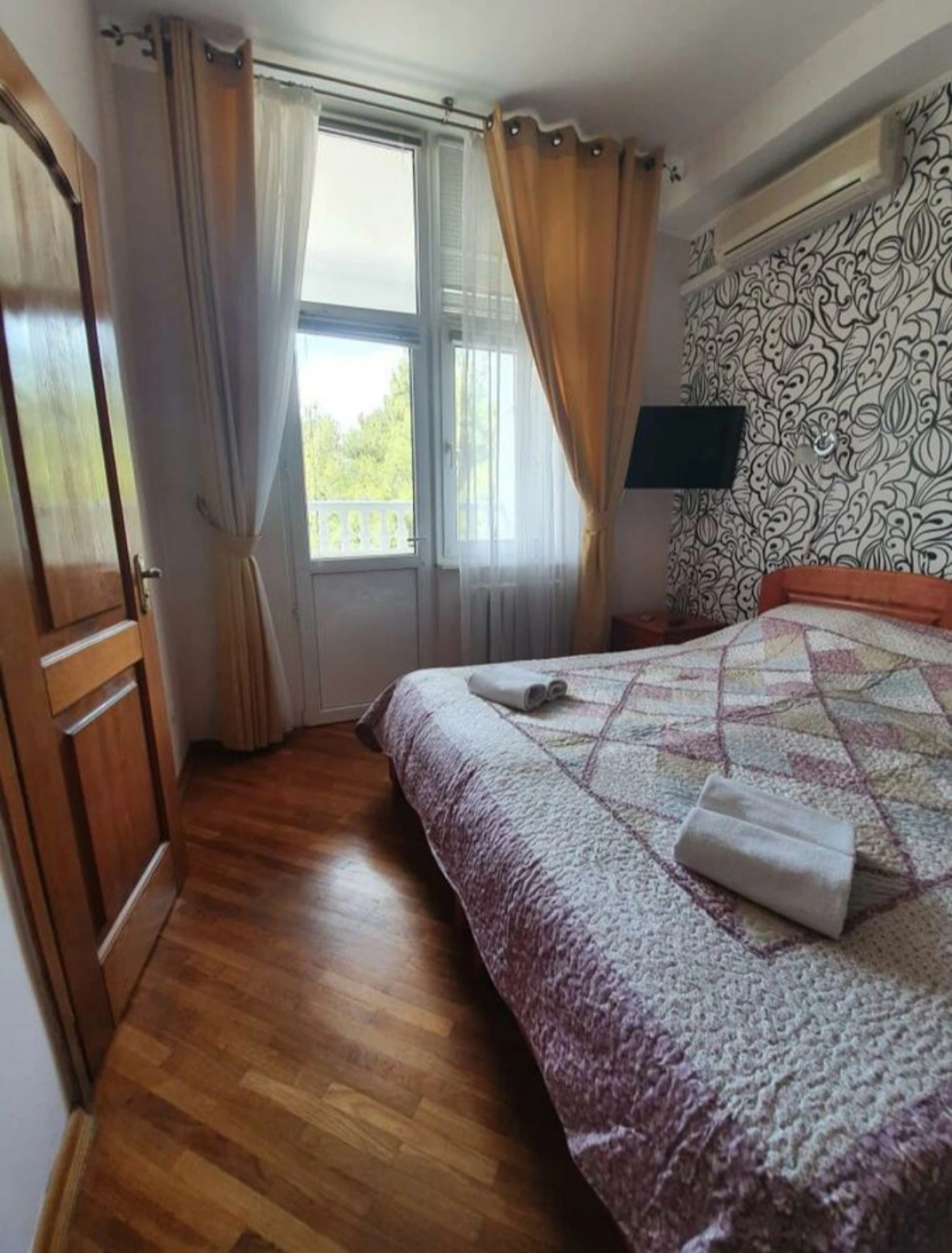 Гостевой дом Black Wood