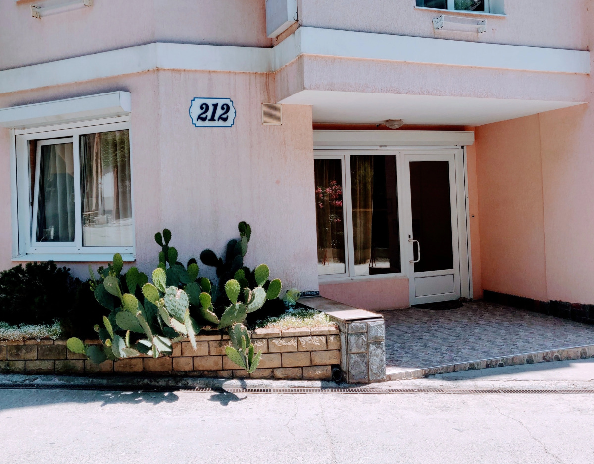 Меблированные комнаты 212