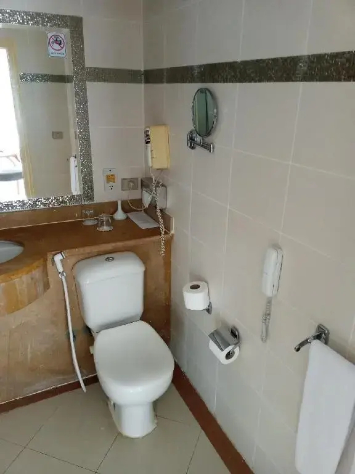 Cairo Pyramids Hotel