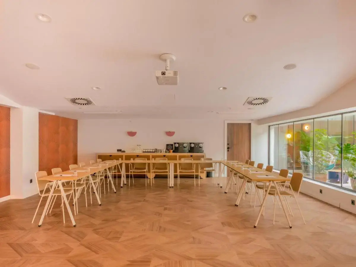 Ibis Styles Sevilla City Santa Justa