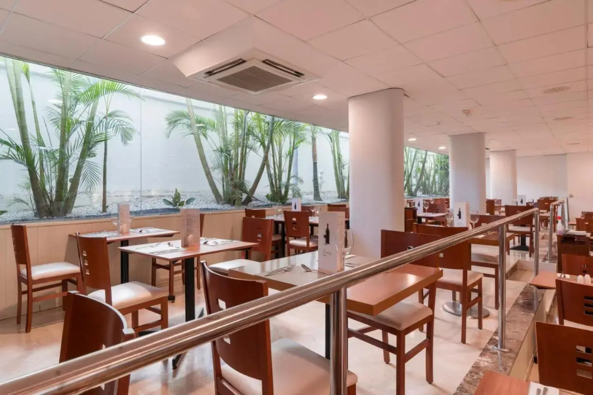 Отель AluaSun Lago Rojo - Adults Recommended