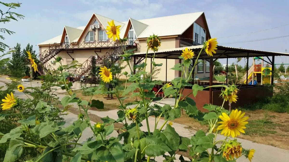 Zolotyie Barhanyi Hotel