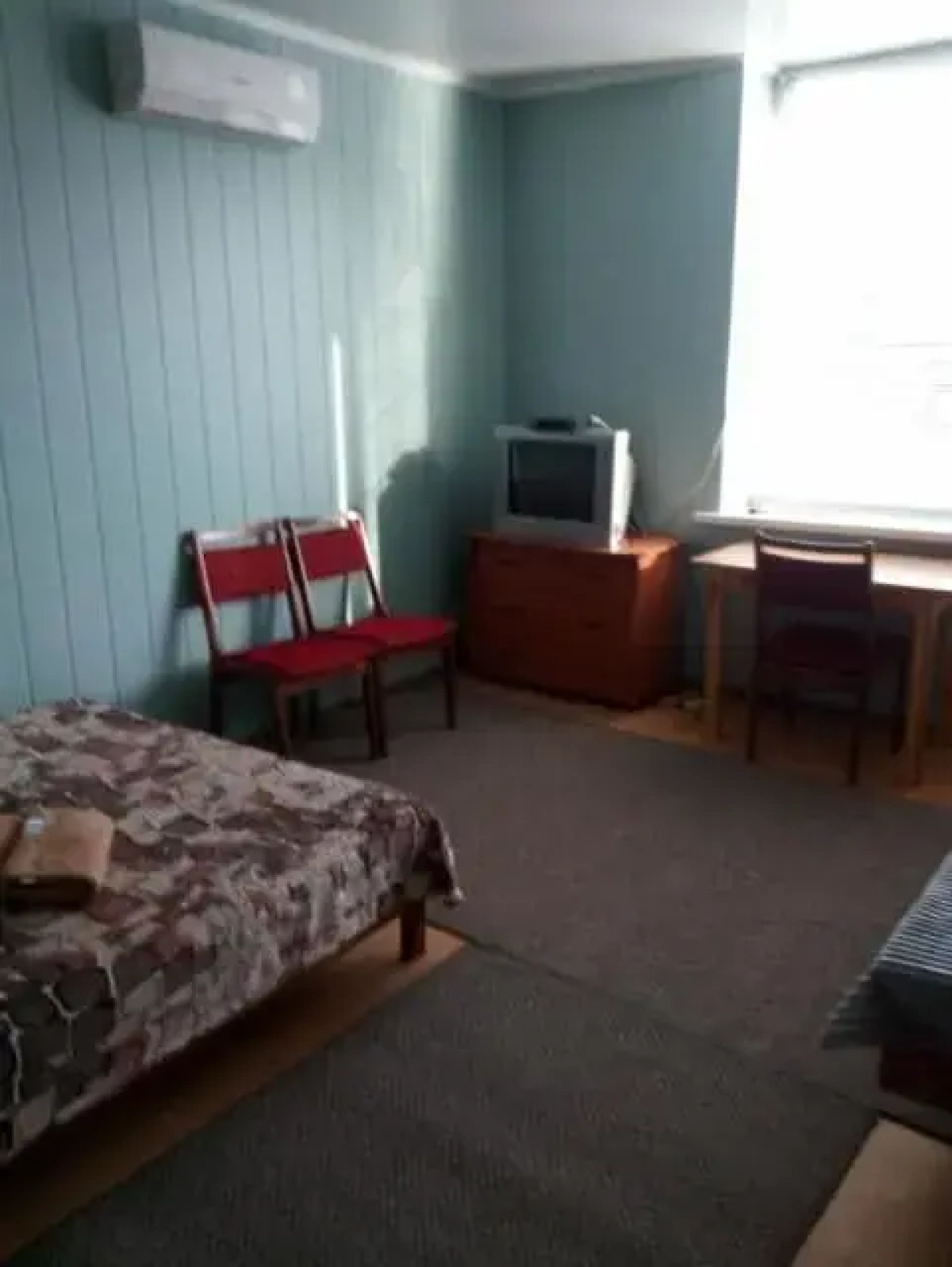 Molodezhnaya 8 Guest House