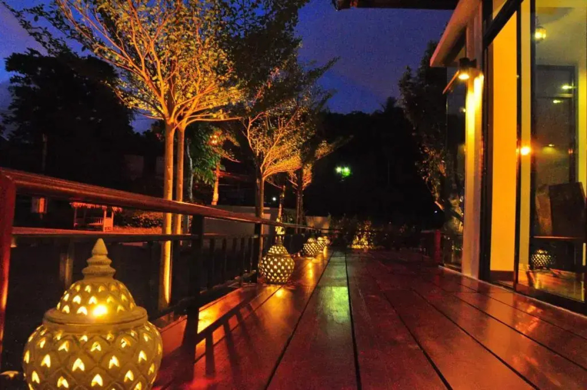 Курорт Navatara Phuket Resort