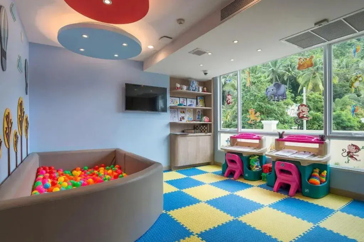 Отель Centara Ao Nang Beach Resort and Spa Krabi