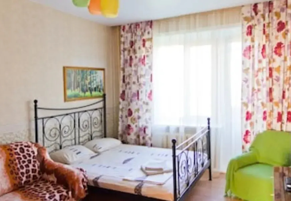 Apartment ALLiS-HALL on Lenina 48